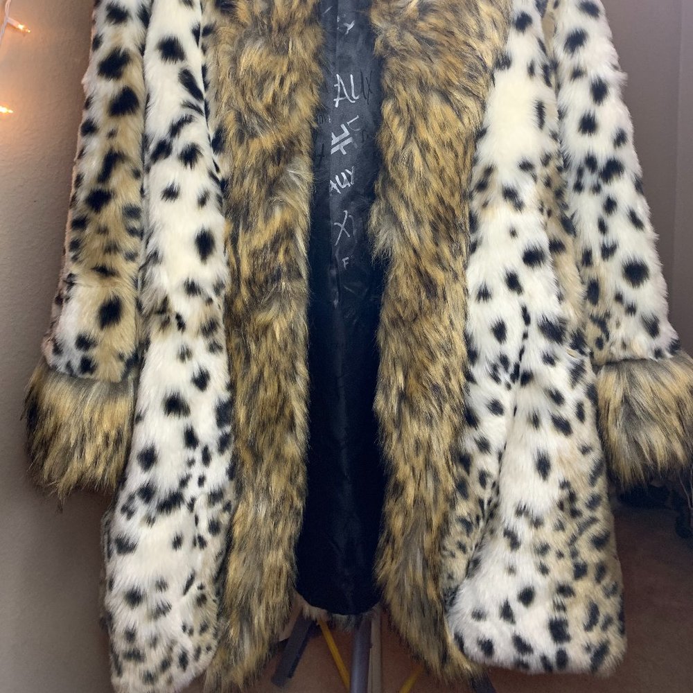 NWOT Fabulous Furs Faux Fur Coat XS - Picture 2 of 13